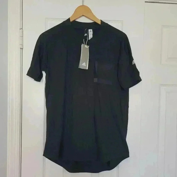 NWT Men's Small Adidas Icon Tee - Picture 1 of 3